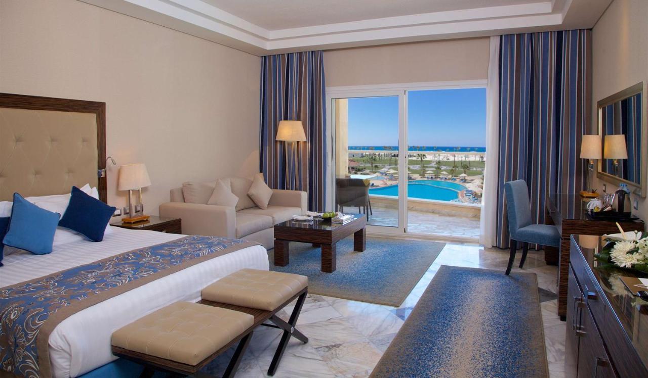 Rixos Alamein - Full Board Plus El Alamein Kültér fotó A room at the Hilton Sharm El Sheikh Resort
