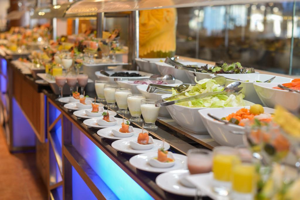 Rixos Alamein - Full Board Plus El Alamein Kültér fotó A salad bar