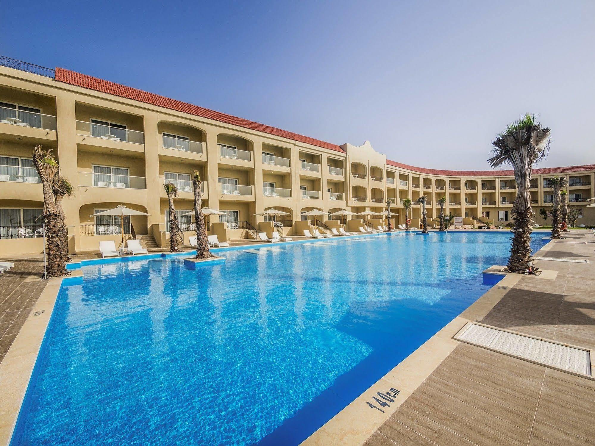Rixos Alamein - Full Board Plus El Alamein Kültér fotó The swimming pool at the hotel